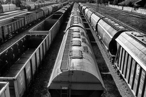 Freight train units at Liepāja railway station, Latvia. License link: https://www.flickr.com/photos/104021946@N05/20095996229